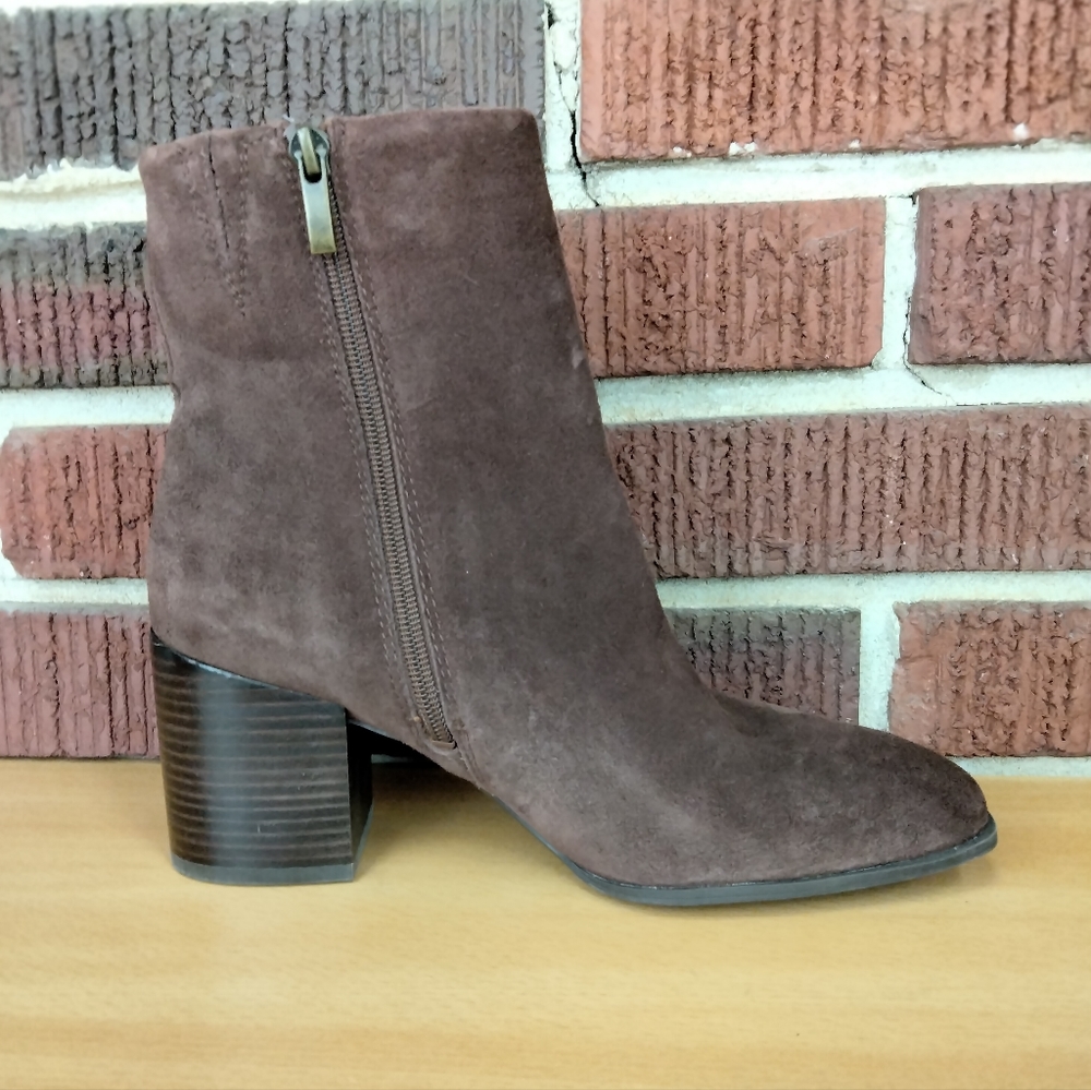 NWOT Nordstrom Novanna Buttery Soft Genuine Suede Ankle Booties in Brown Sz. 9 - Picture 4 of 9